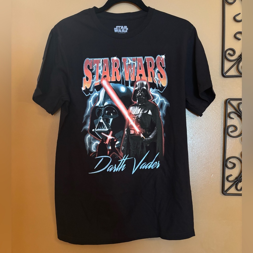 Star Wars Darth Vader Men's Graphic Crew Neck T-Shirt Size S NWOT
